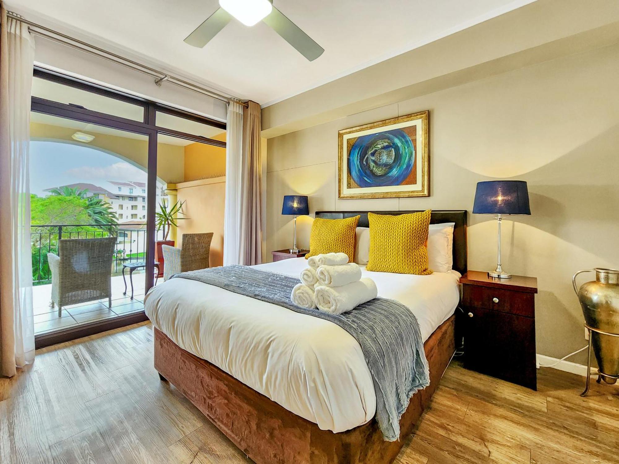 Peaceful Retreat, Pools, Gym, Parks *
