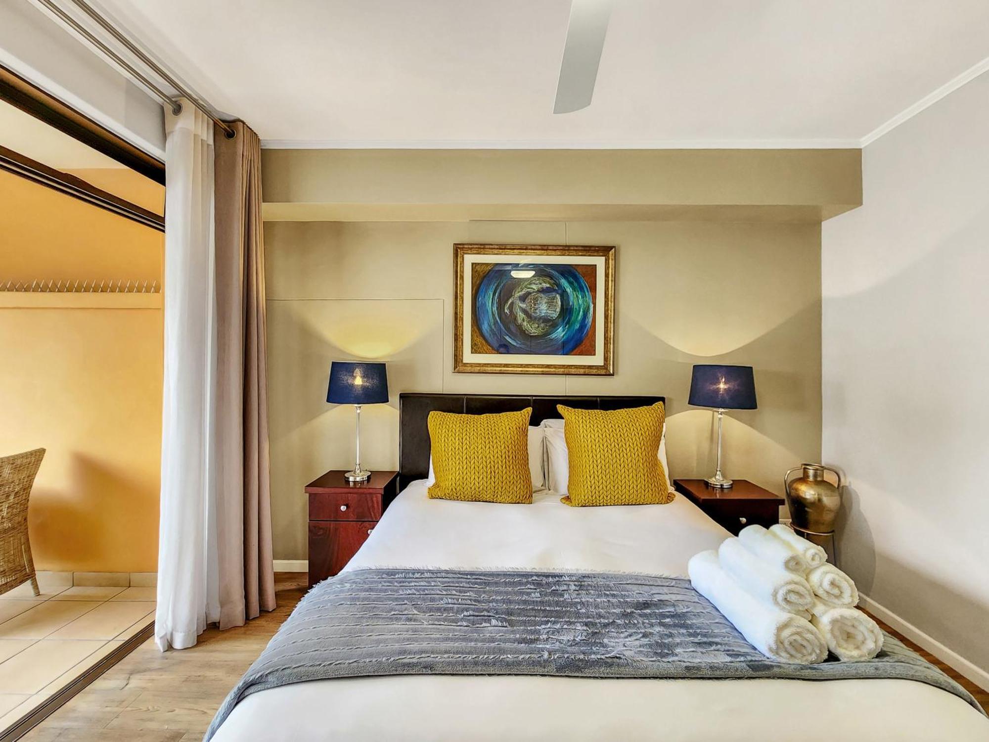 Peaceful Retreat, Pools, Gym, Parks Cape Town