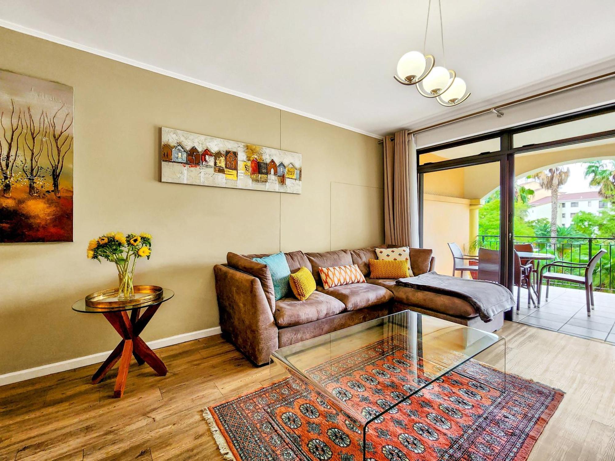 Peaceful Retreat, Pools, Gym, Parks Cape Town