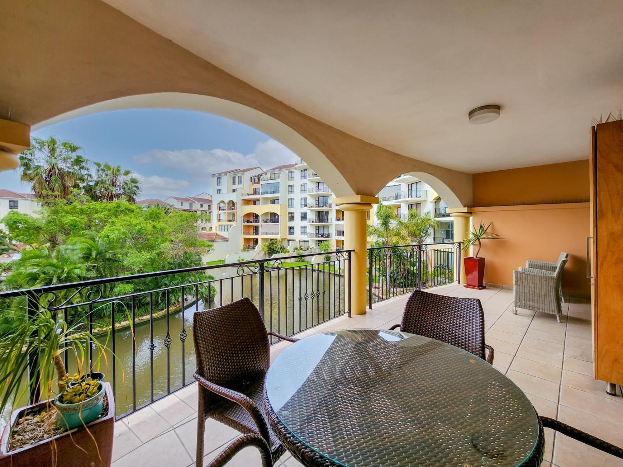 Apartment Peaceful Retreat, Pools, Gym, Parks *