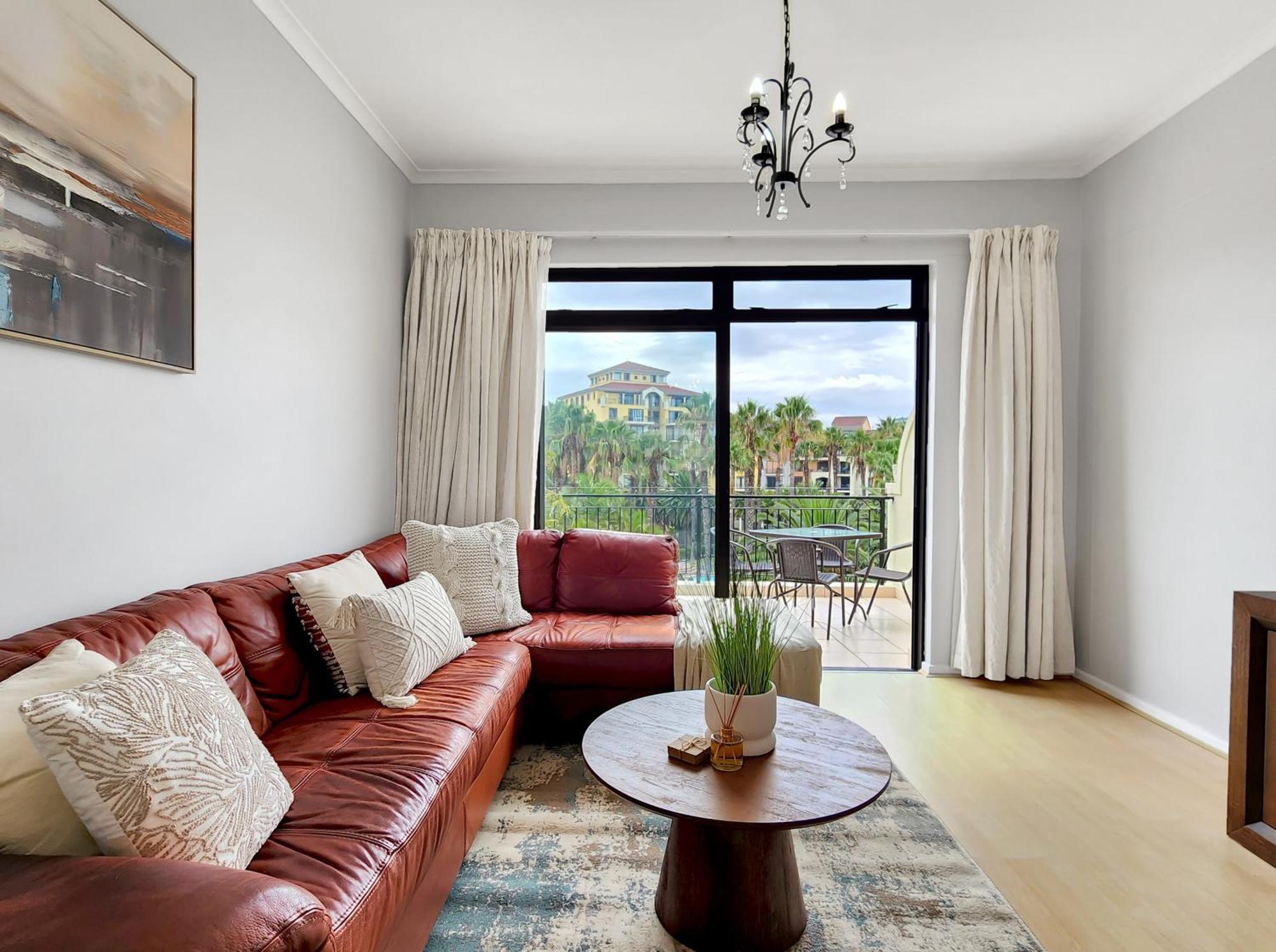 Apartment Peaceful Retreat, Pools, Gym, Parks