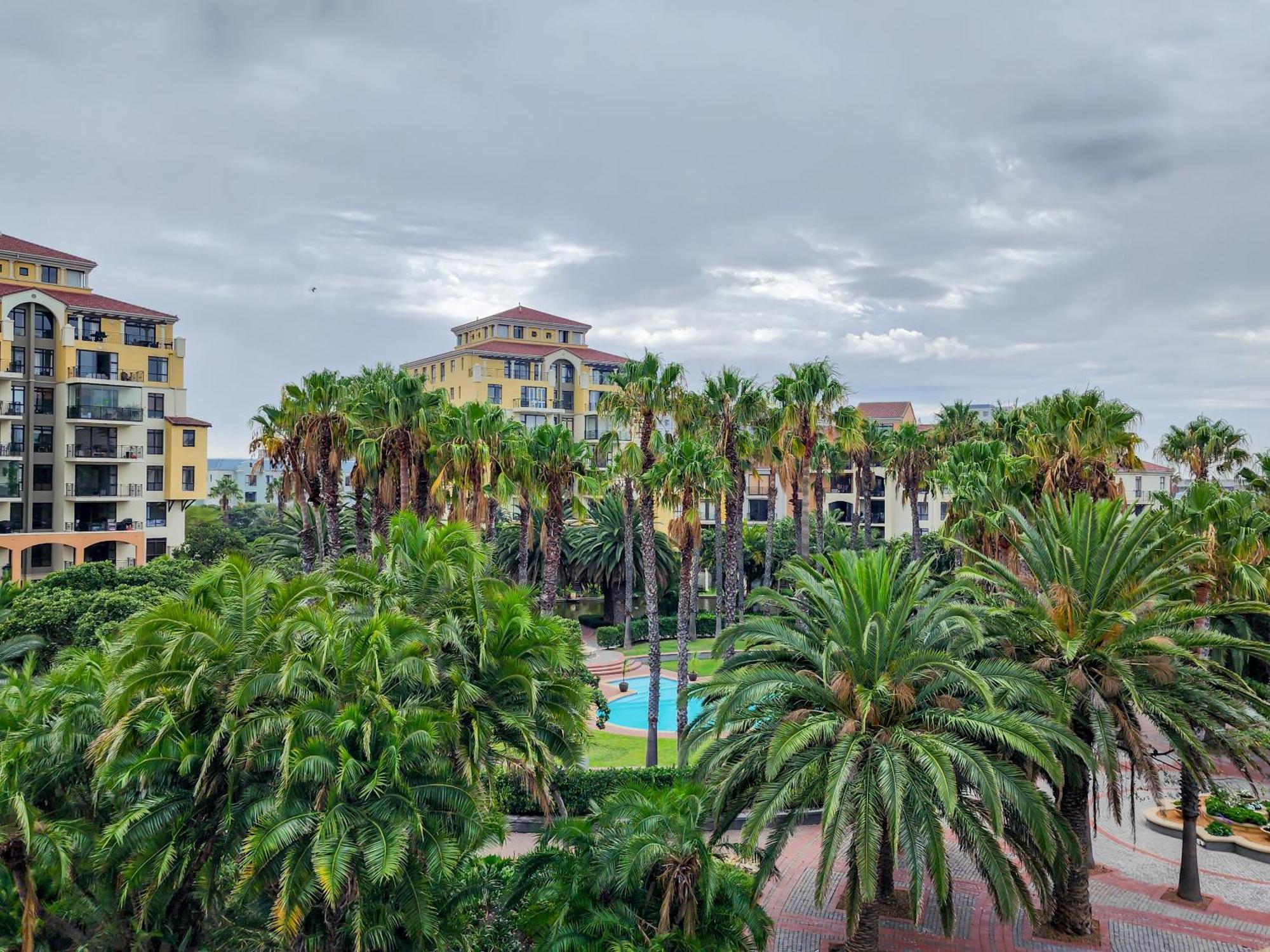 Apartment Peaceful Retreat, Pools, Gym, Parks